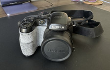 Fujifilm FinePix S1500 12.2MP Digital Camera Parts or Repair Only