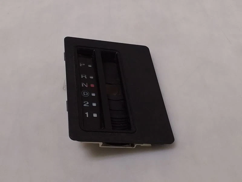 Индикатор переключения передач АКПП Jeep TJ Wrangler 2003-2006 143639 - Изображение 2 из 4