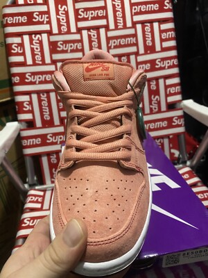 靴 Nike SB Dunk Low Pro PRM Atomic Pink Nike SB Dunk Low Pro PRM Size 10.5 Atomic Pink Pink Pig CV1655 600