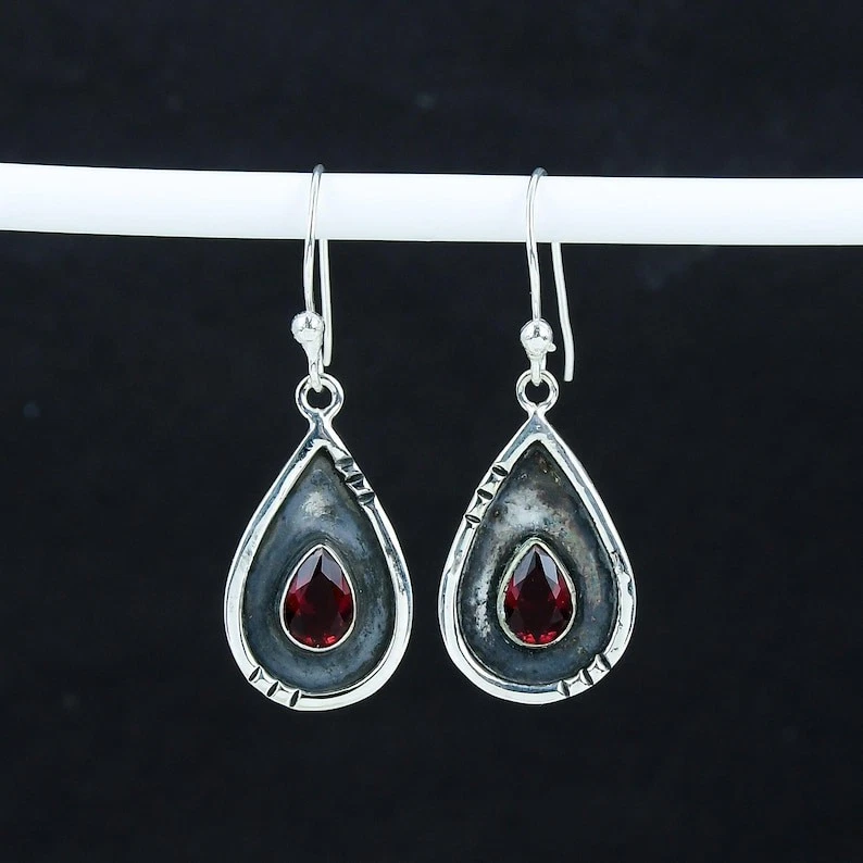 925 Sterling Silver Red Garnet Gemstone Dangle Earring Jewelry Handmade Jewelry - Image 3 of 4