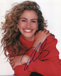 Autographed Julia Roberts Pretty Woman 8 x 10 Photo Signed with COA