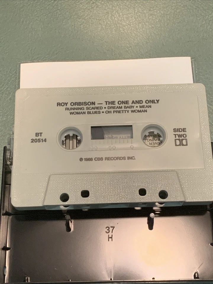 The One and Only Roy Orbison Cassette Oh Pretty Woman 1988 CBS Records Used C12 - Imagem 4 de 4