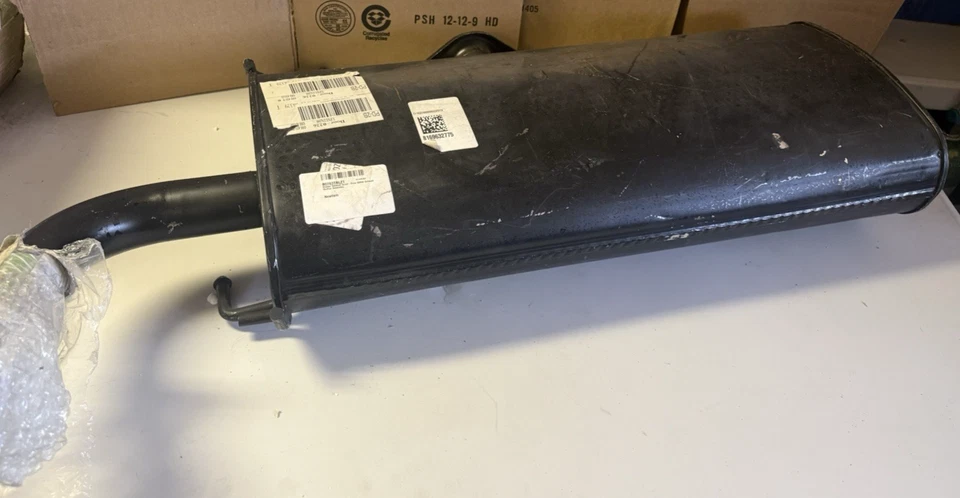 Walker Quiet-Flow Muffler 50099 With Defect *SELLING FOR PARTS *SOLD AS IS *READ - Image 2 of 4
