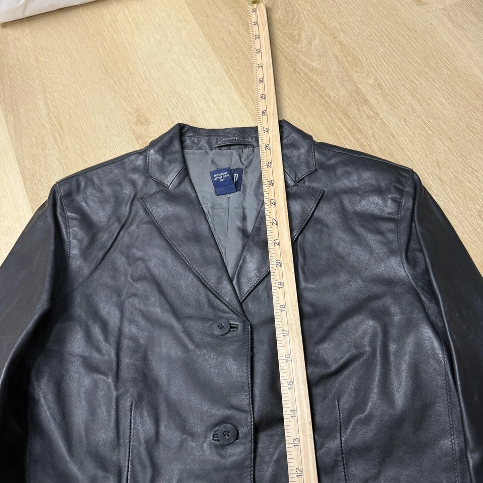 Chaqueta Blazer GAP de Cuero para Mujer Mediana Negra Cuero Genuino Botón Forrada Frontal Foto 3 de 4