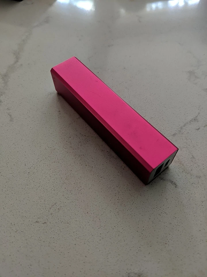 Banco de alimentación portátil de 2200 mAh cargador USB de batería de respaldo externo para teléfono celular Foto 2 de 4