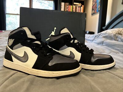 Men s Size 8 Nike Air Jordan 1 Mid SE Shoes Sneakers Basketball Perfect Gift!