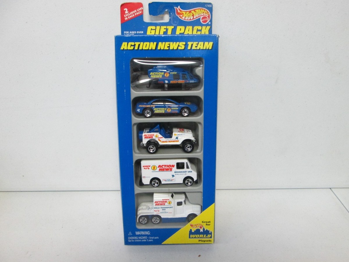 Hot Wheels Pack Gift Set Action News Team with Helicopter 222