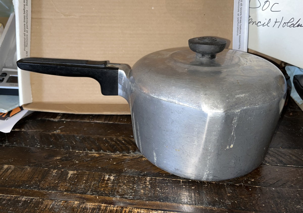 Vintage Wagner Ware Magnalite 3Qt Aluminum Saucepan Pot & Lid