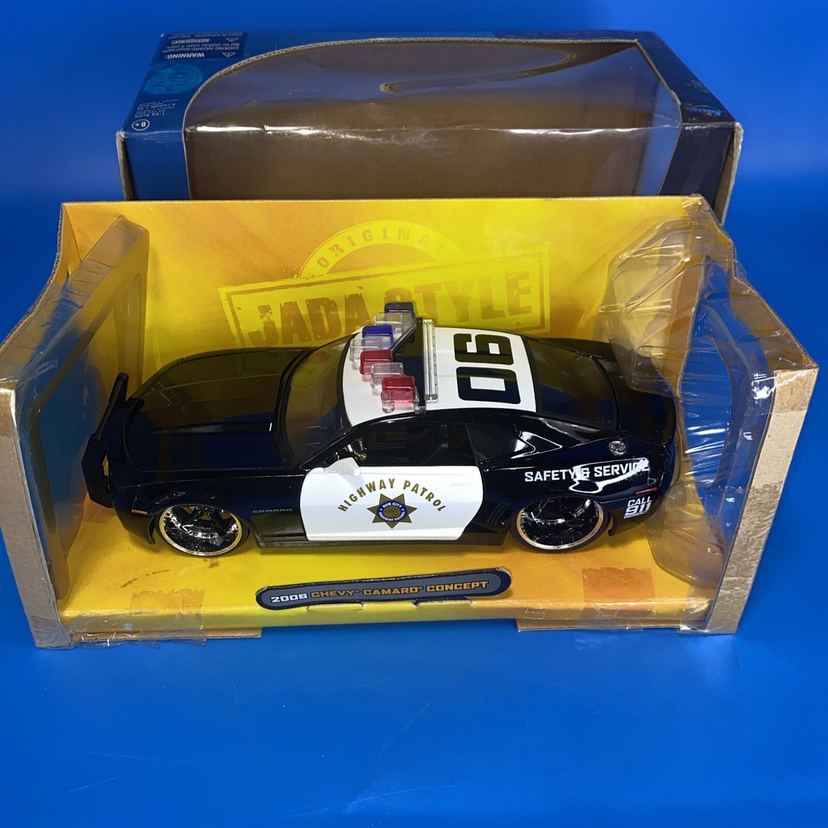 JadaToys 1/24 シェビーカマロ　ハイウェイパトロール Amazon | Jada toys 1/24 CHEVY CAMARO 1969 Z28 Highway Patrol