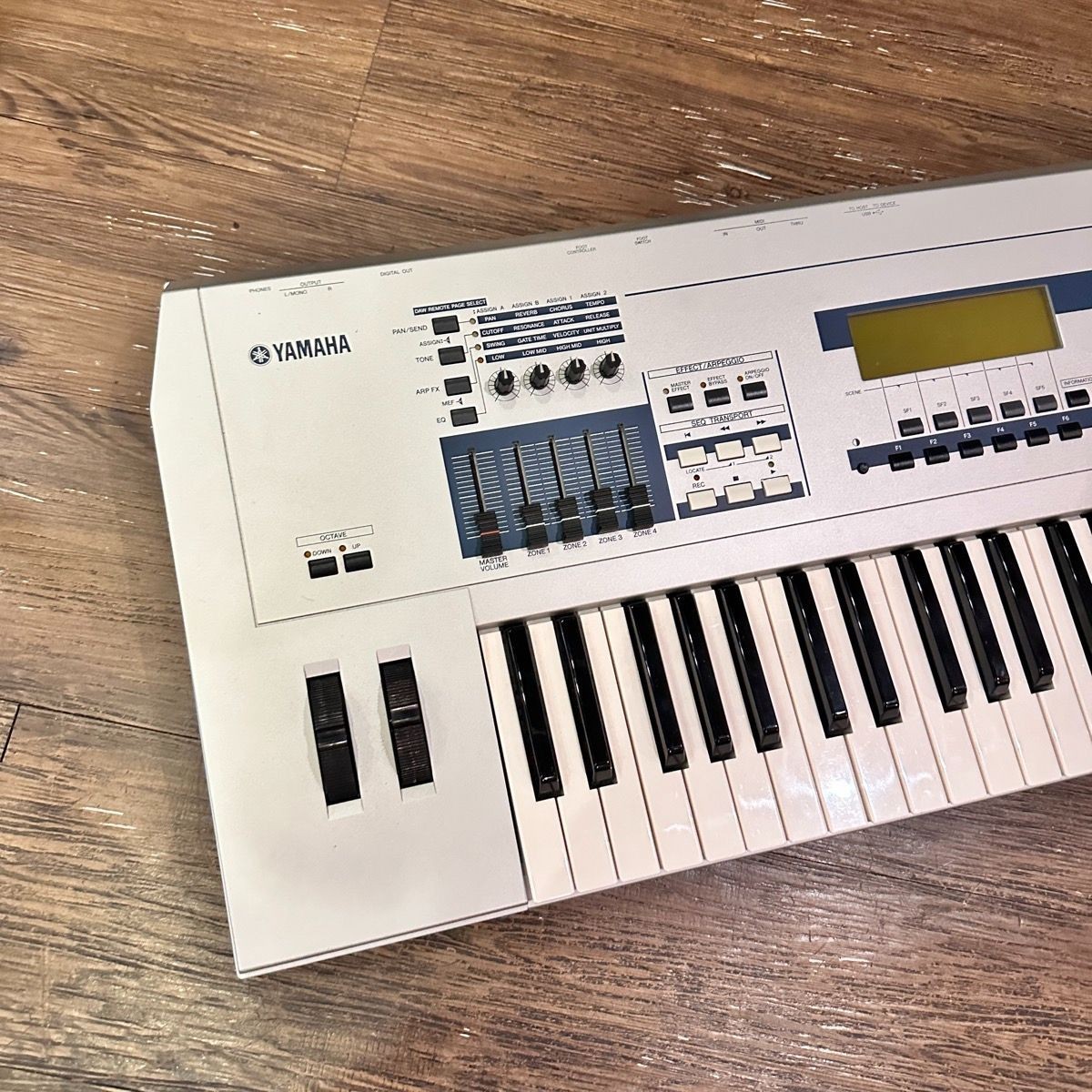 送料無料 完動美品 シンセサイザー YAMAHA MO6 Yamaha MO6 61-Key Synthesizer Workstation MOTIF ES Engine | eBay