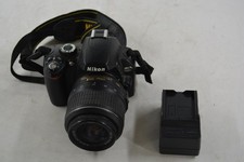 Nikon D60 Digital SLR Camera 10.2MP Black AF-S 18-55mm VR Lens Kit Charger
