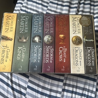 George R R Martin A Song Of Ice And Fire 7 Book Box Set Paperback Harper GOT