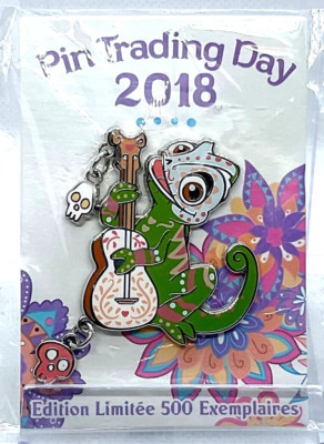 Disney DLP 2018 Pin Trading Day Pascal Tangled Dangle LE 500 Pin HTF