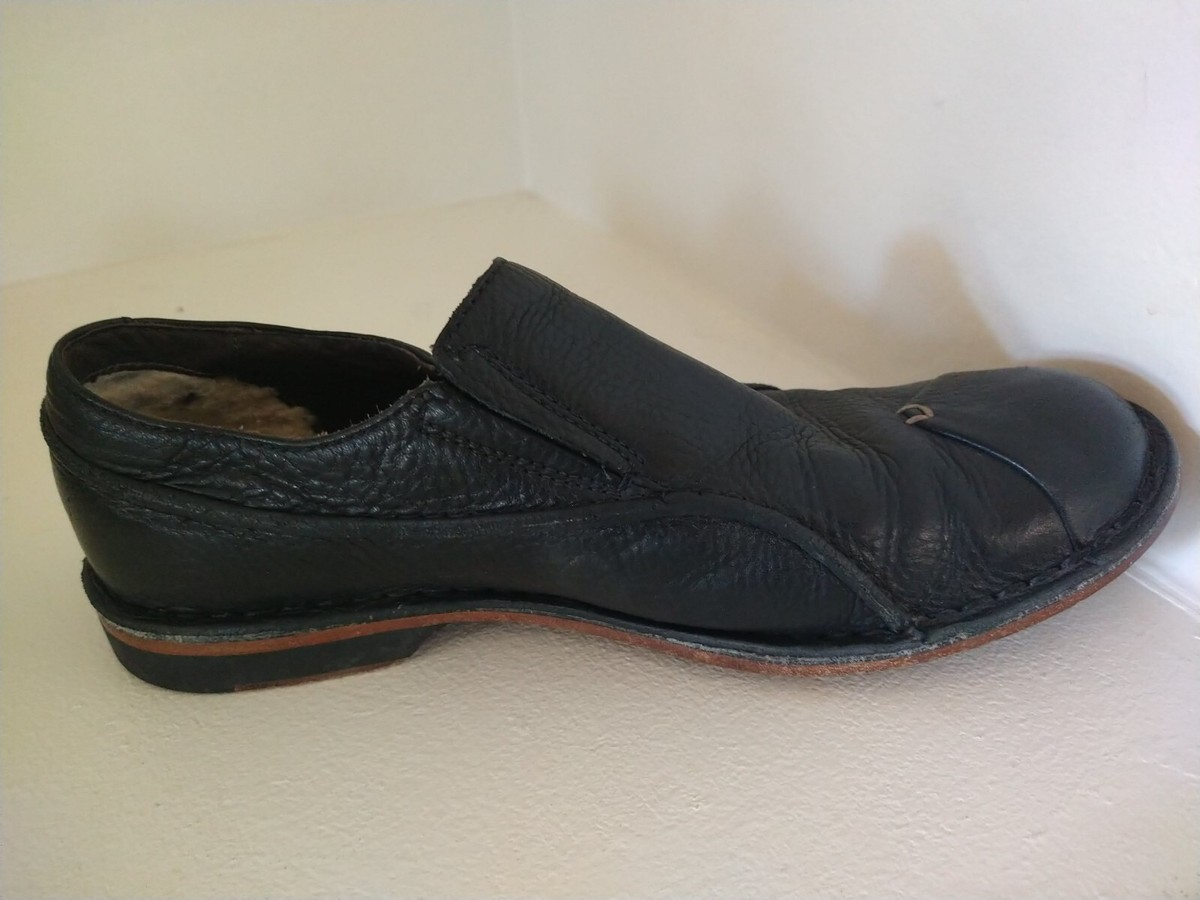 UGG Australia Men display picture 1