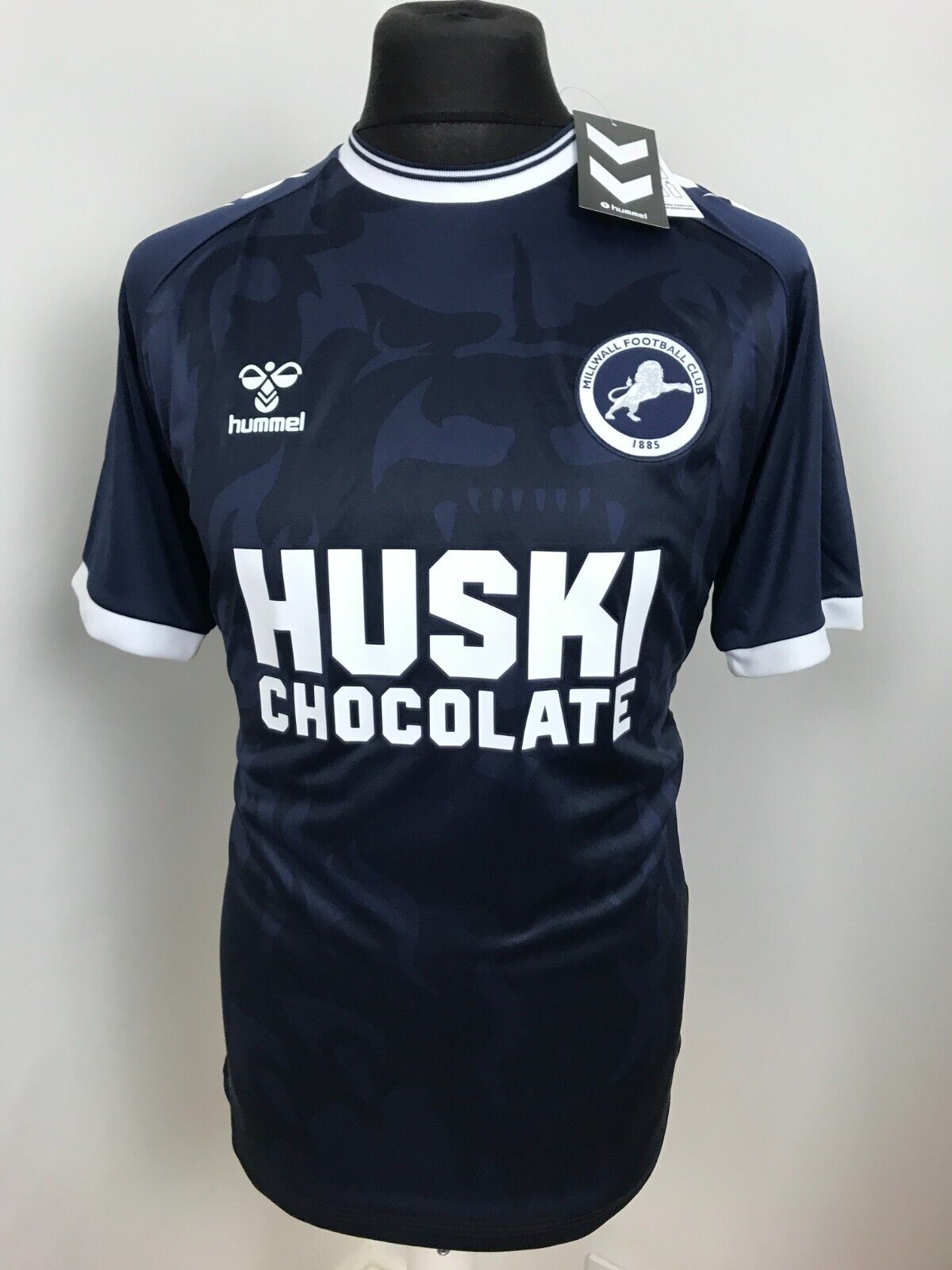 Millwall FC Away soccer jersey 2022/23 - Hummel –