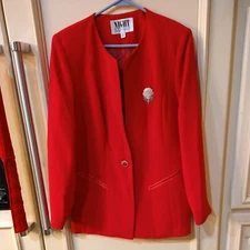 Night Studio NY Ladies VTG Red Blazer Jeweled Button & Brooch Elegant 10 EUC 