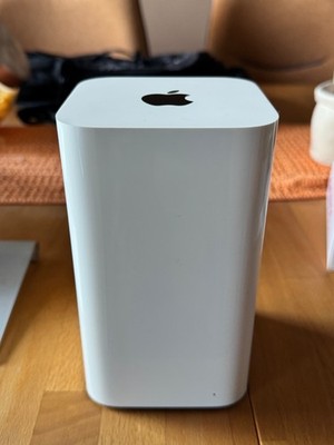 Apple AirPort TimeCapsule 2 TB 5. Gen, WI-FI, 3x Ethernet, 1x WAN