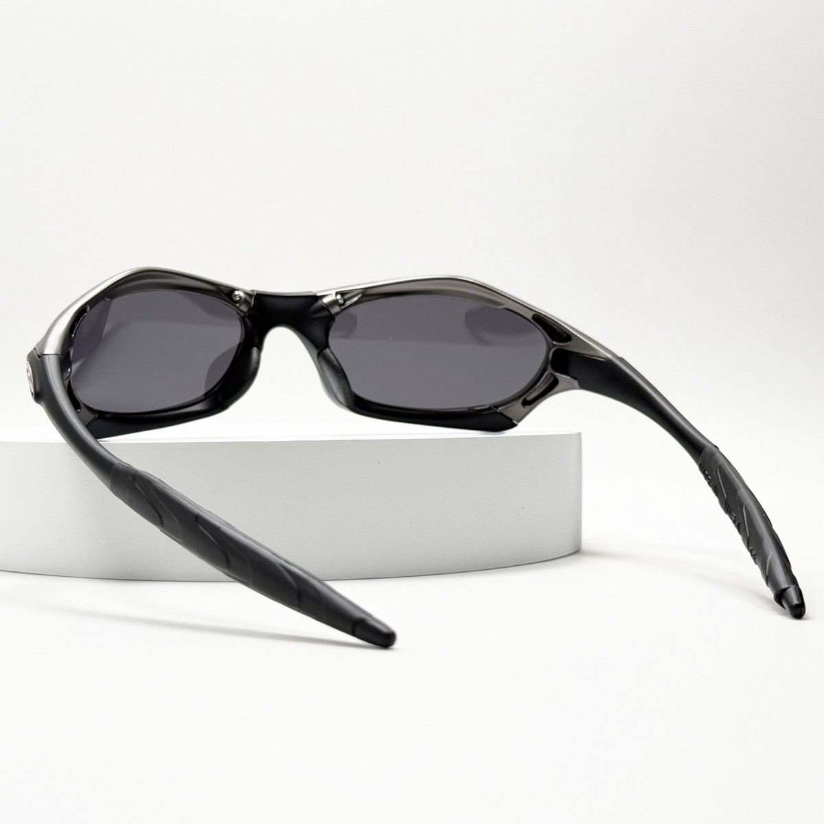 【OAKLEY/オークリー 】SPLICE スプライスCrystal Black Oakley Splice Sunglasses Gunmetal Black Frame Black Lens Triple