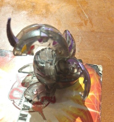 Bakugan ''Dragonoid'' Darkus Translucent B2 Battle Brawlers  Rare