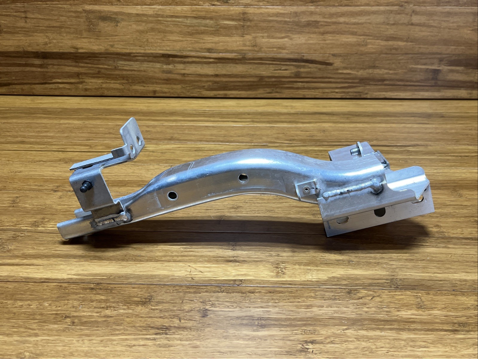 2017-2023 Rolls Royce Dawn RR6 Left Support Compartment Hood Bracket OEM PH
