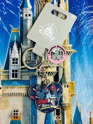 2026 Disney Parks Independence Day Happy 250th Mickey Mouse Keychain New