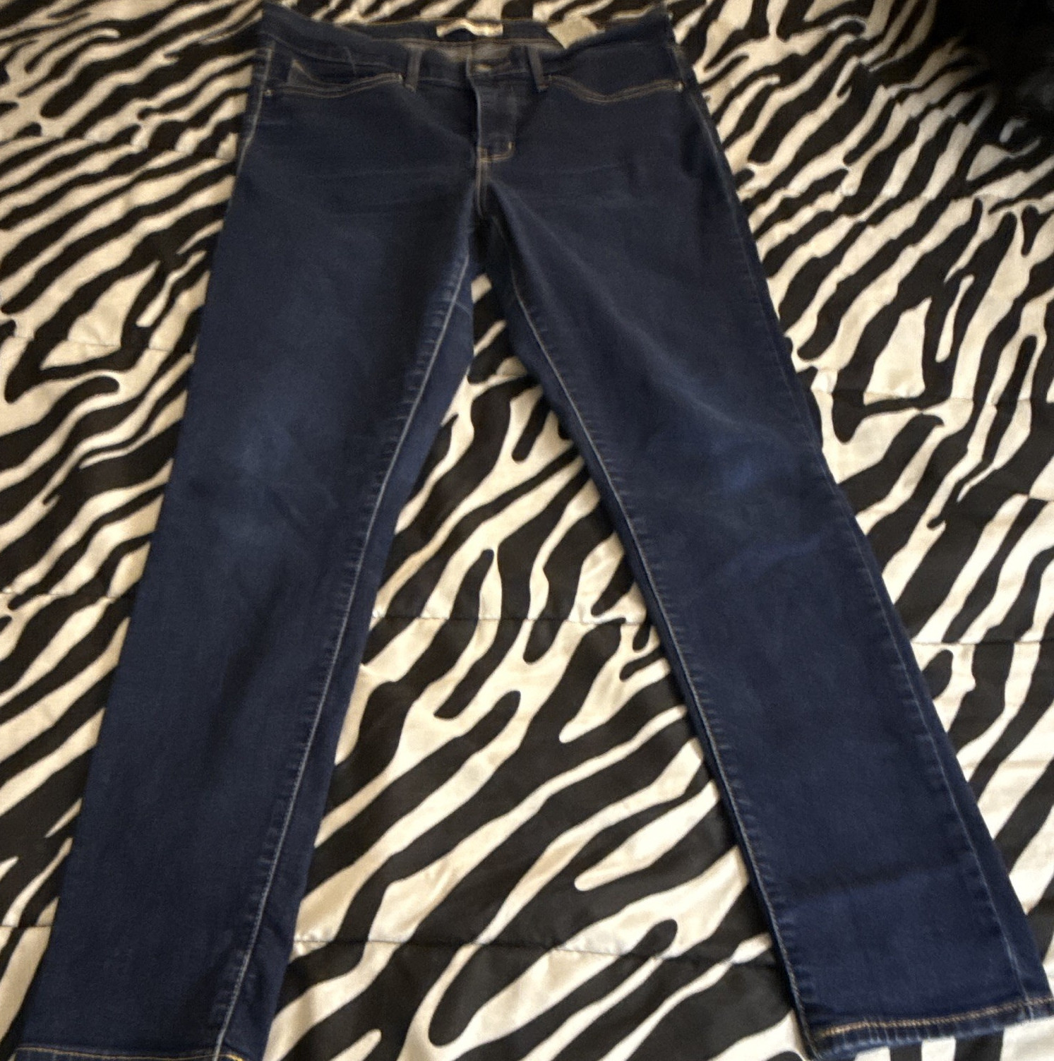 Levi's Women Mid Rise Skinny Jeans Blue Dark Wash Denim Stretch Button Zip
