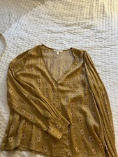 Grade&Gather Polyester Blouse Yellow Golden W/russet Pattern NWOT Women’s Sz M