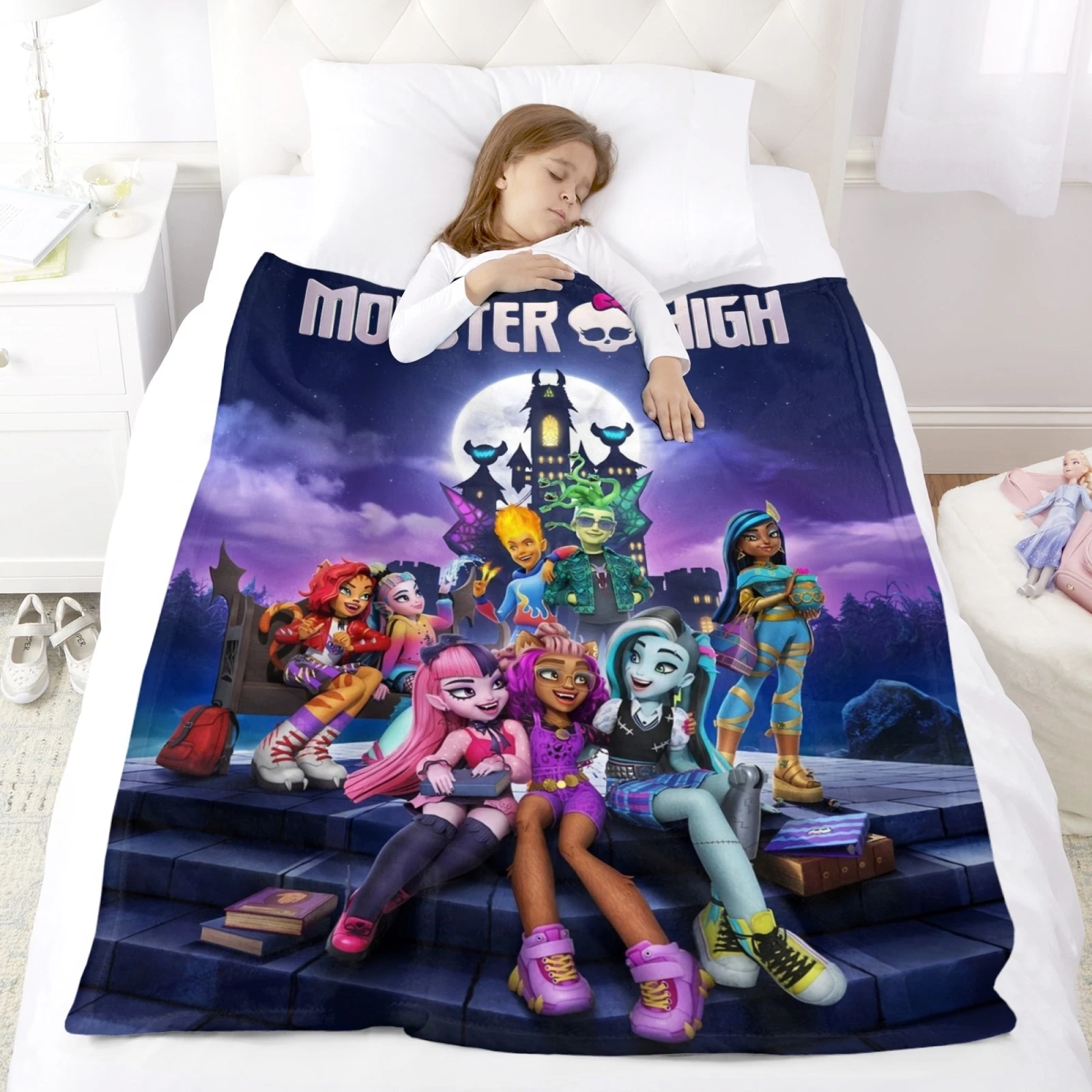 Monster High Fleece Throw Blanket for Bed and Sofa