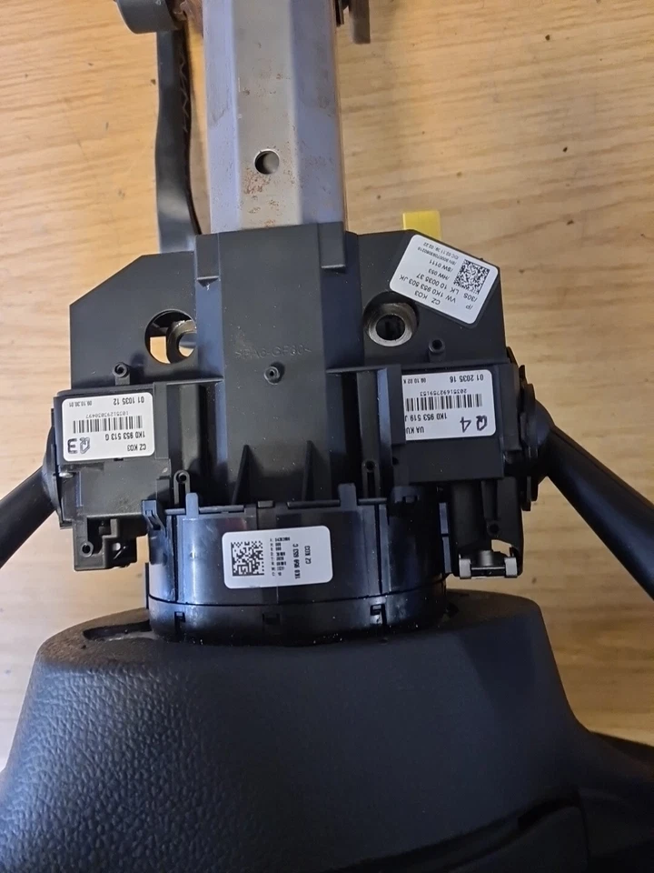 2010 VOLKSWAGEN GOLF MK6 ПОЛНЫЙ РУЛЬ + КОЛОНКА + ИНДИКАТОР СКВИБ + СУМКА - Изображение 2 из 4