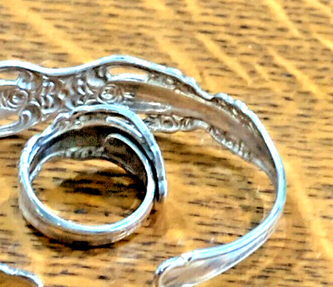 ONEIDA SILVER PLATED BRAHMS PATTERN MATCHING CUFF… - image 11