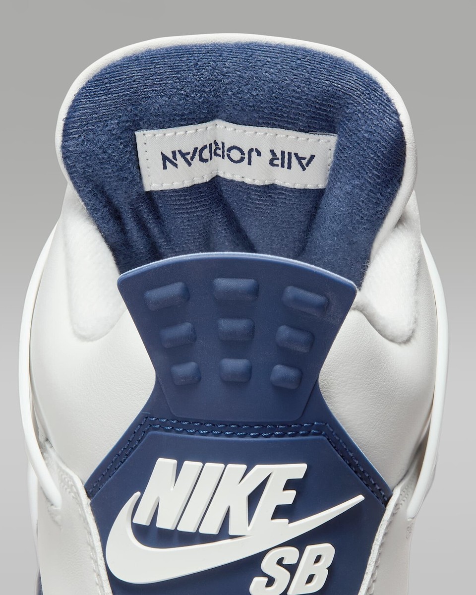 NIKE SB x Air Jordan 4 DR5415-100 Summit White Navy Neutral Gray