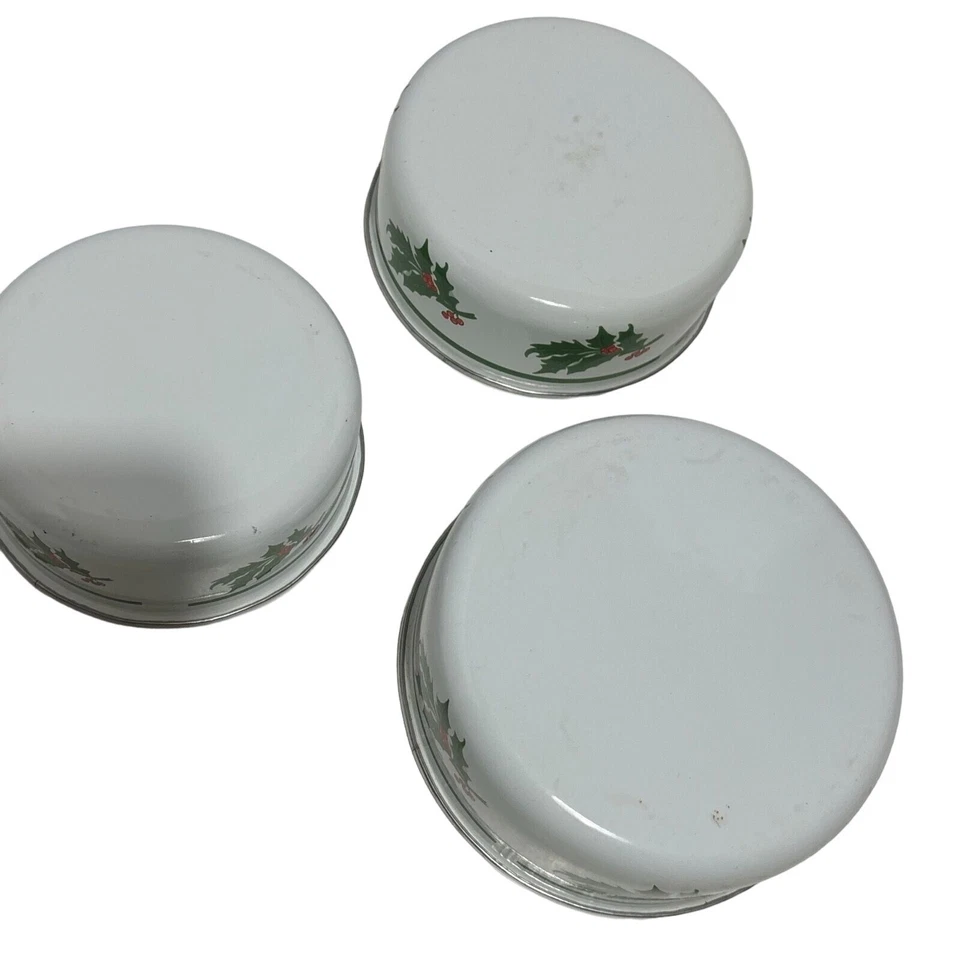 Праздничные эмалированные рождественские чаши набор из 3 предметов Holly Design посуда с серебряной отделкой - Изображение 4 из 4