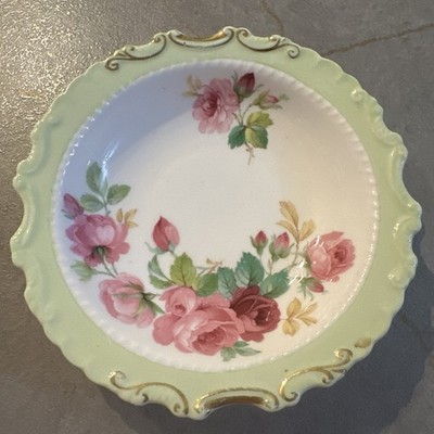 Seltene Royal Albert Vintage Bonboniere - Bone China - Made in England um 1940