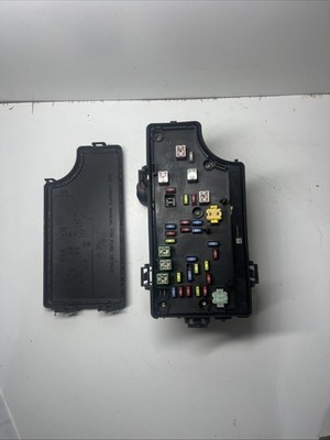 04692207AG Jeep 2007 2008 Patriot Compass Caliber Power Relay Fuse Box OEM I14