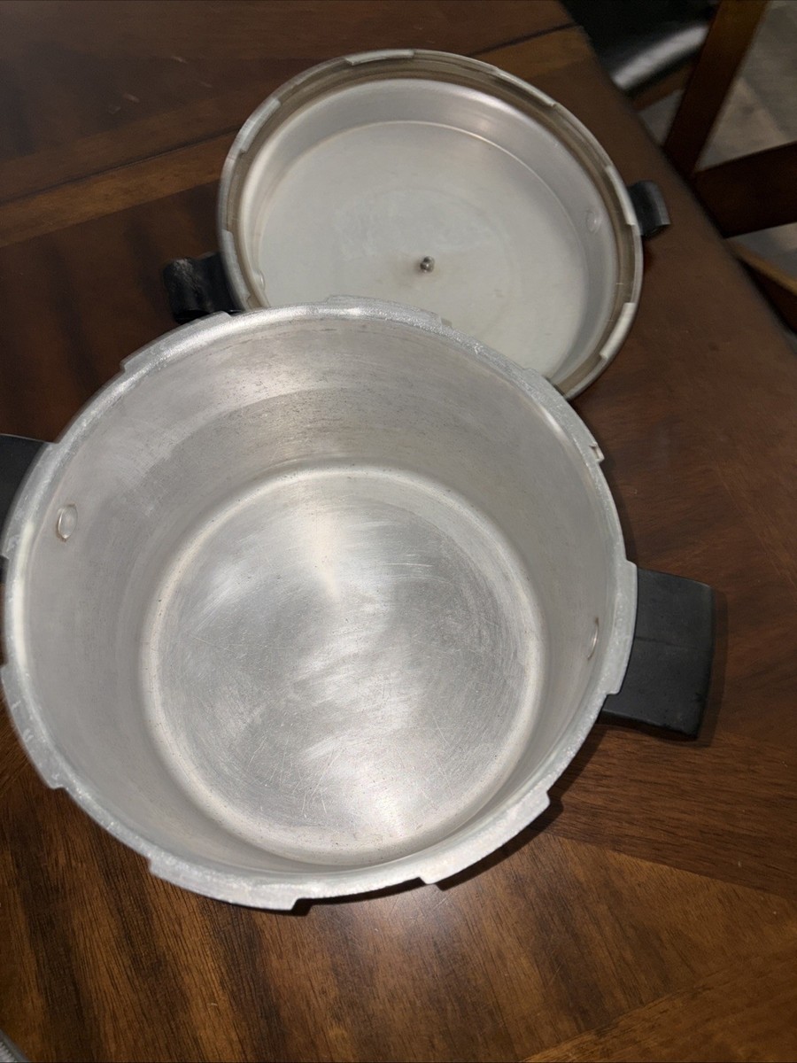 Vintage Mirro-Matic 8 Qt Aluminum Speed Pressure Cooker Canner M