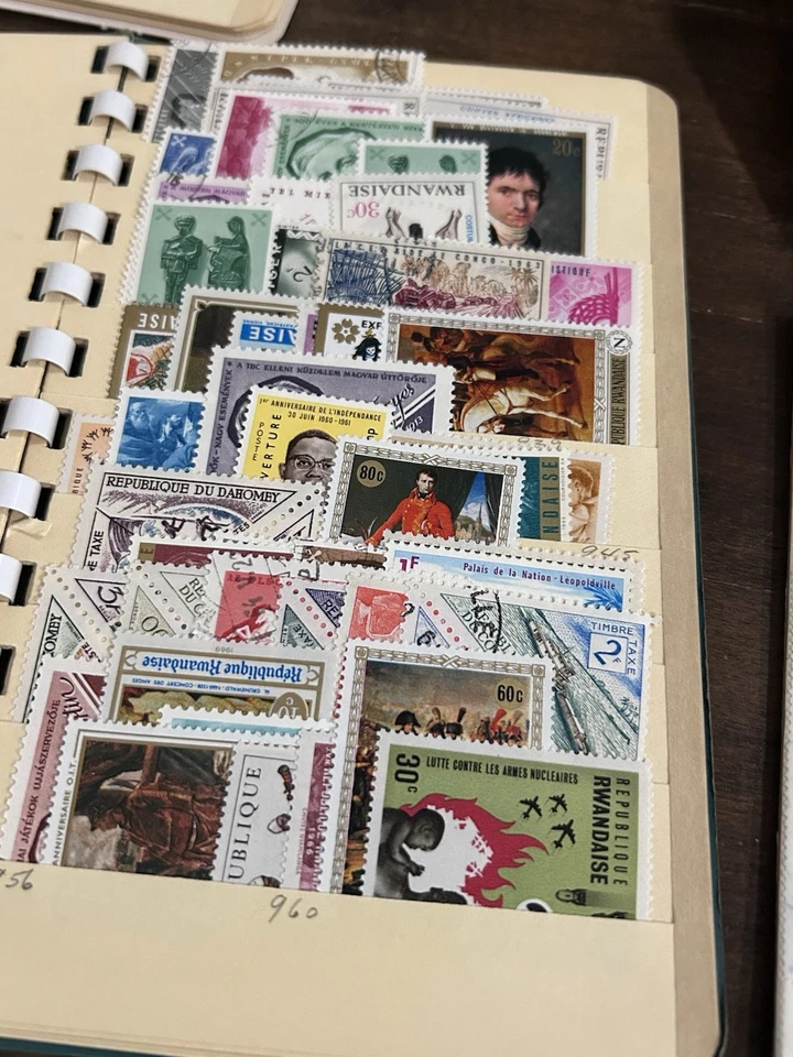 Colección de estampillas vintage y modernas con sello de un centavo y caja de madera vintage! Foto 3 de 4