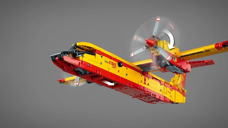 LEGO Technic: Avión de Bomberos 42152 - Imagen 4 de 4