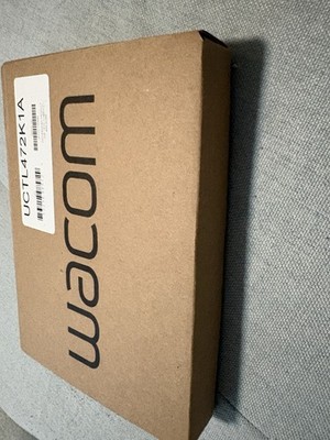 Wacom Graphics Tablet CTL-472 with Pen and USB Wired Connectivity