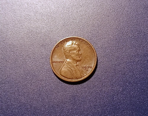 Nice XF 1924-S Lincoln Cent