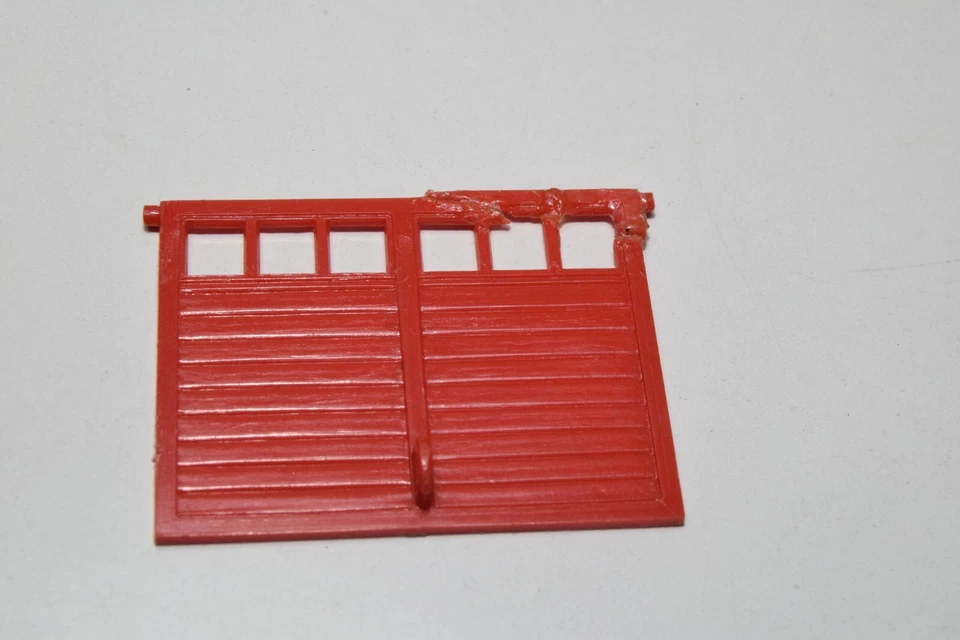 B46 1:55?? SIKU PLASTICA LORDA 3 PORTE GARAGE 3 PORTE GRANDE PARCHEGGIO BUONE... - Immagine 2 di 4