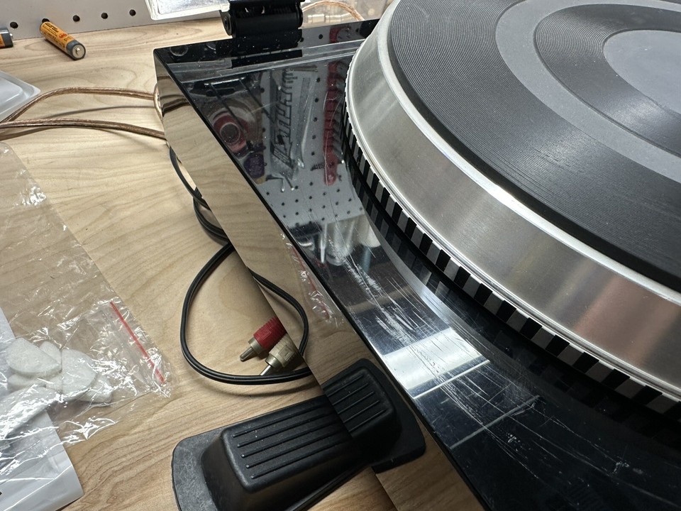 Vintage SANSUI SR838 QUARTZSERVO Turntable w/ Denon DL110 Cartridge