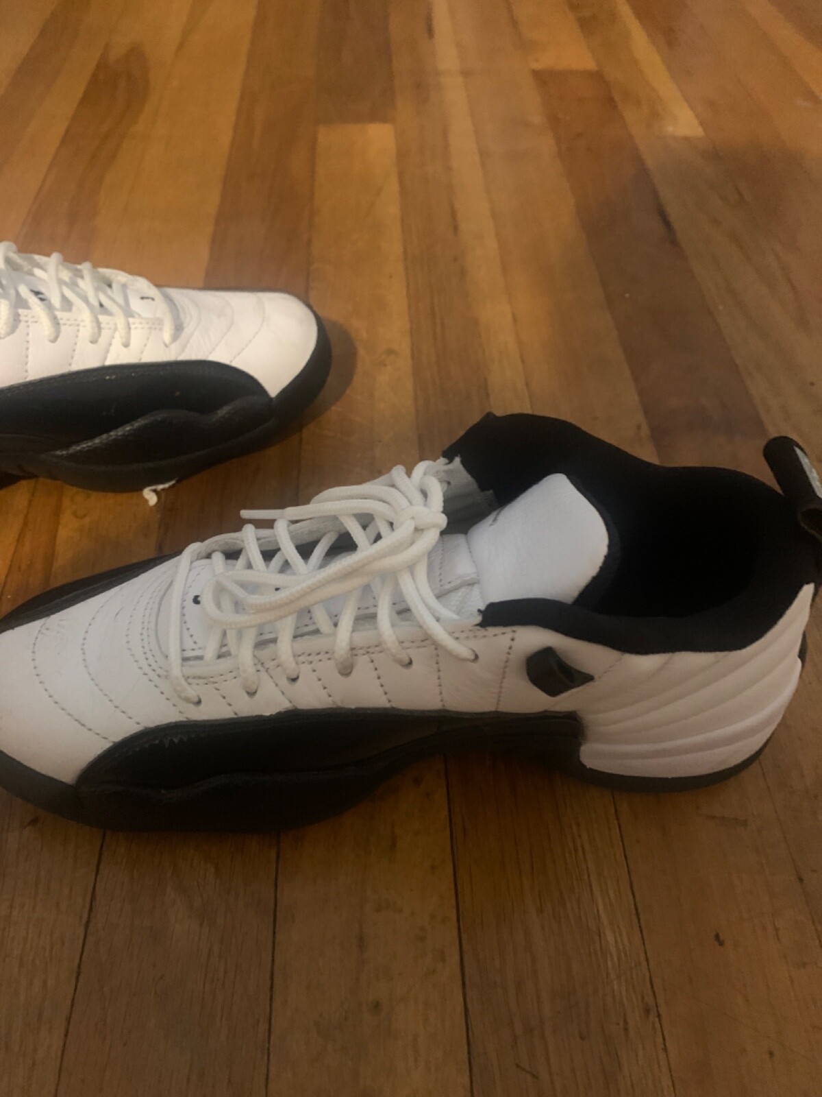 preowned shoes - image 1