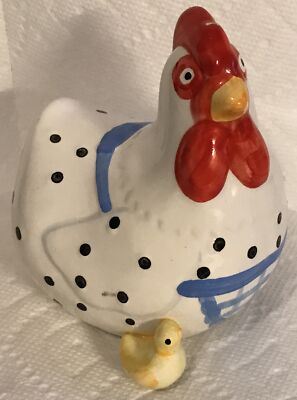 Gooseberry Patch Ceramic Chicken Hen w/ Baby Chick Collectible