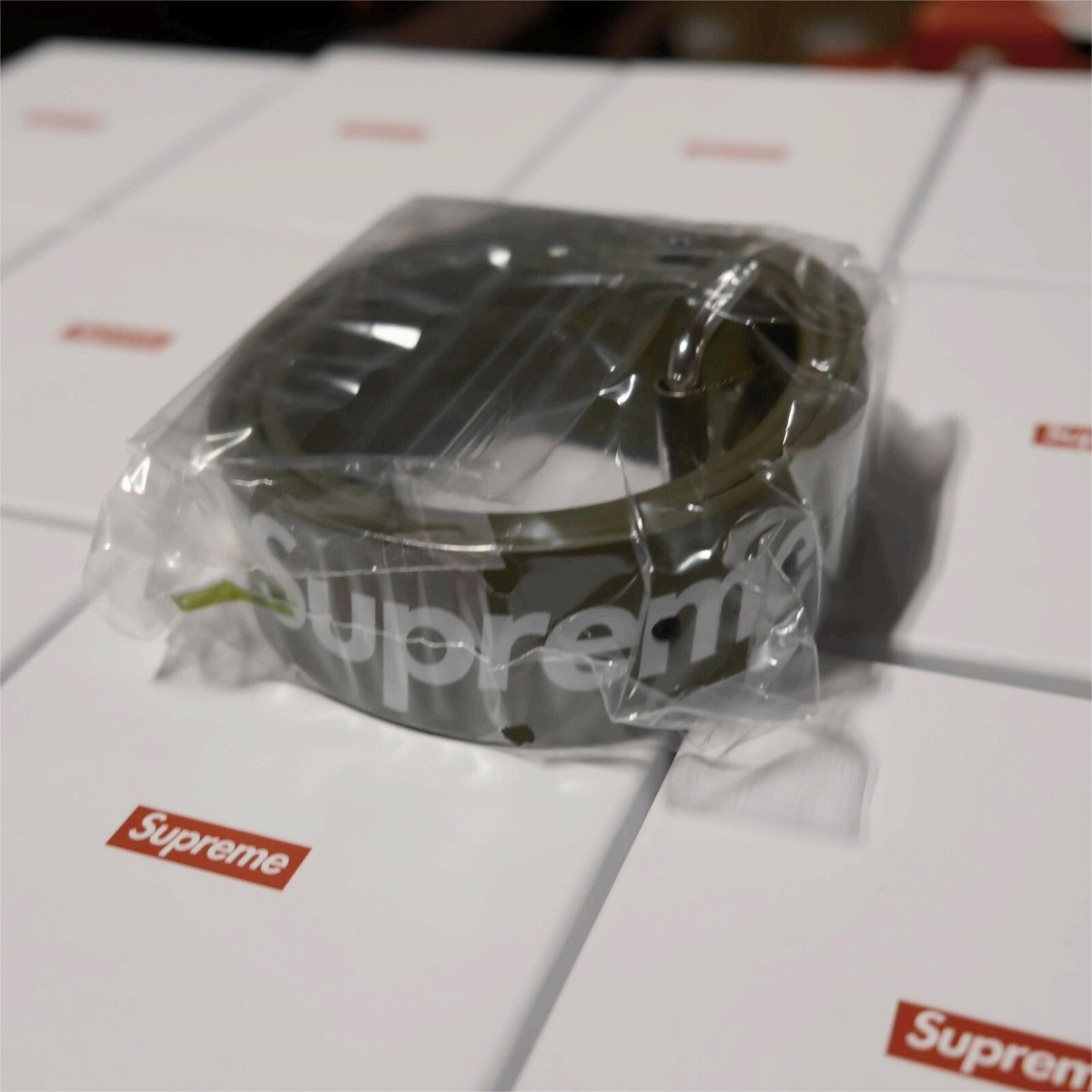 Supreme Repeat Leather Belt オリーブ L/XL Repeat Leather Belt | Supreme 24ss
