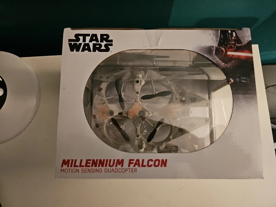 Star Wars Millennium Falcon Motion Sensing Quadcopter - Image 2 of 4
