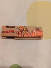 RAW Rolling Papers 1 1/4 Not USA Bikini Girl