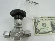 DK-Lok 3/8" Tube Integral Bonnet Needle Valves, Regulating/Shutoff 5000 PSI PTFE