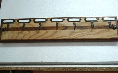 Schlüsselbrett/Halter Wandmontage groß sieben Haken mit blanko Namenskarten massiv Eiche