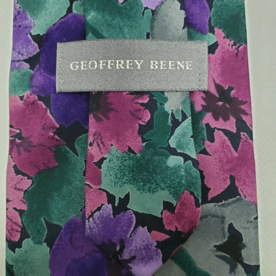 Geoffrey Beene Mens Necktie 100% Italian Silk Black Tie Floral 58"L x 3.5"W - Image 4 of 4