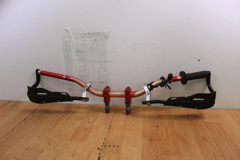 2002 Honda CRF450R Handlebars / Hand Guards / Mounts - Image 4 of 4